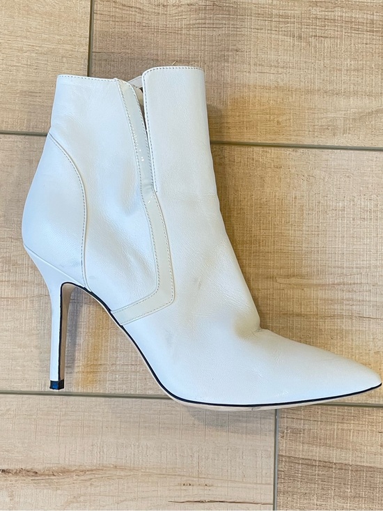 Brunomagli Shoes - Brunomagli White Pointed Stiletto Leather Ankle Boots with Side Zip size 37